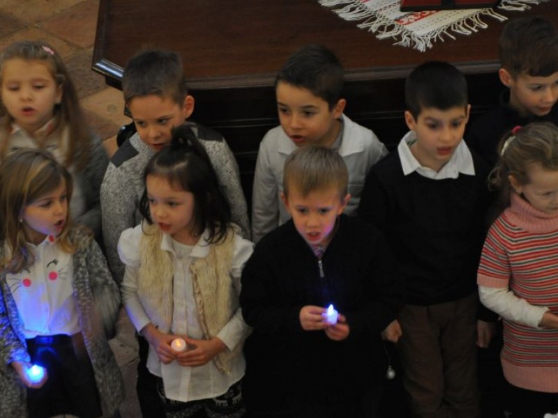 Karácsonyi műsor és betlehemezés